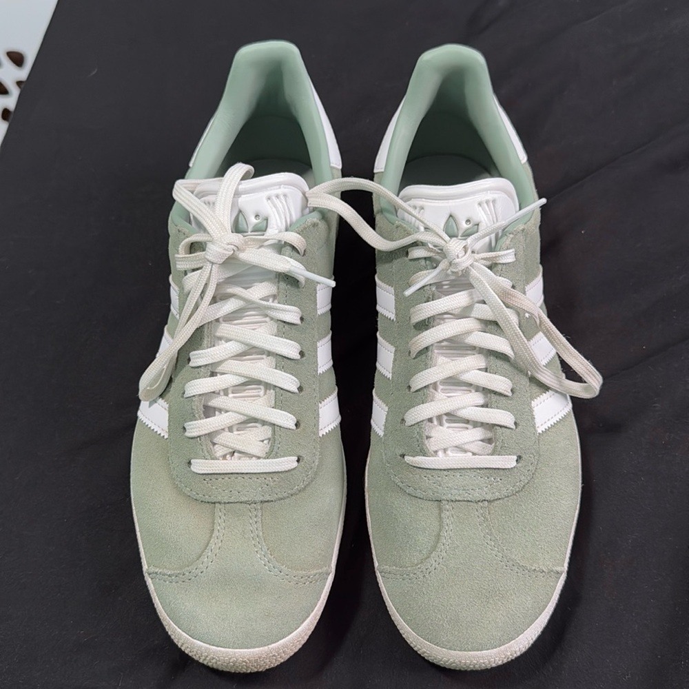 Adidas Gazelle Sneakers